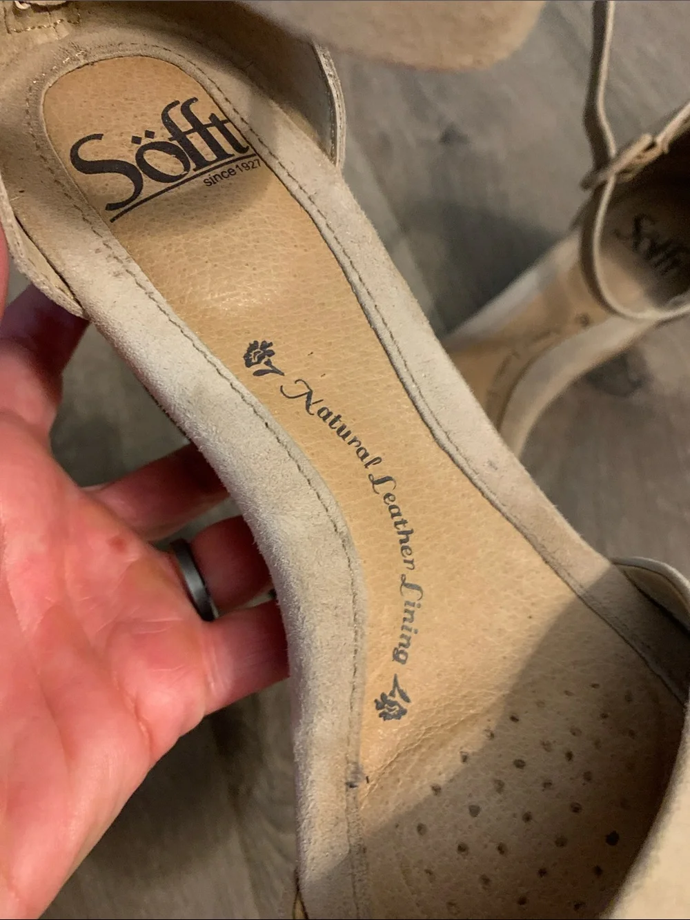 Söfft Strappy Wedge Sandals